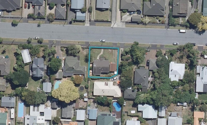 8 East Street, Claudelands, Hamilton - Carousel 1