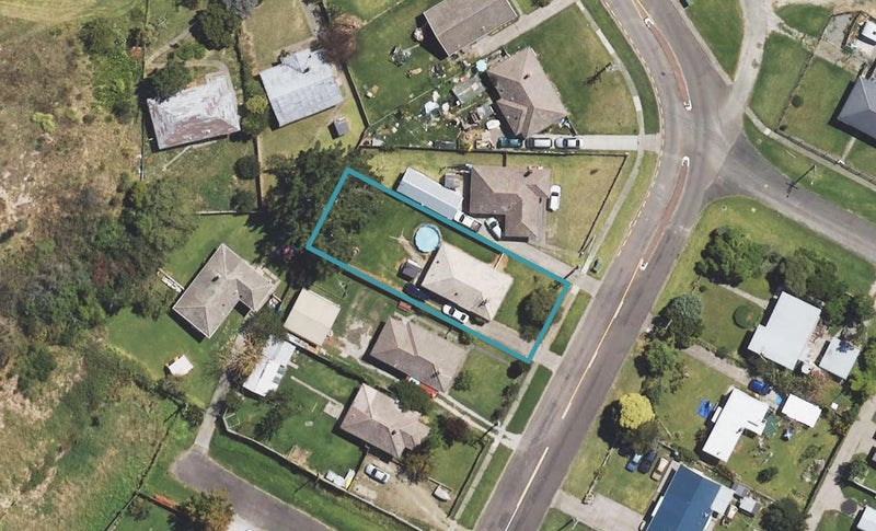 41 Endcliffe Road, Kaiti, Gisborne - Carousel 1