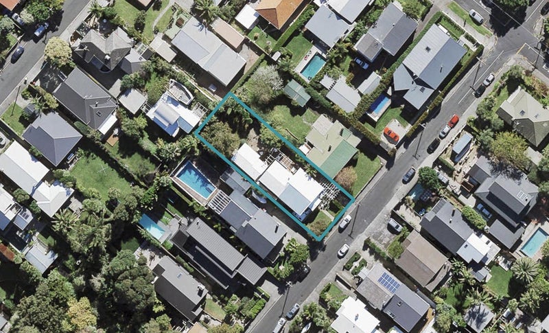 24 Livingstone Street, Westmere, Auckland - Carousel 1