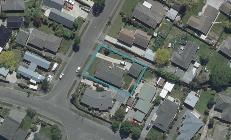 4 Mendip Place, Casebrook, Christchurch - Carousel 1