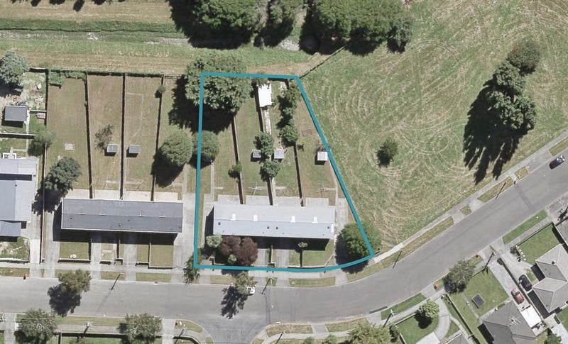 14/20 Rimutaka Street, Trentham, Upper Hutt - Carousel 1