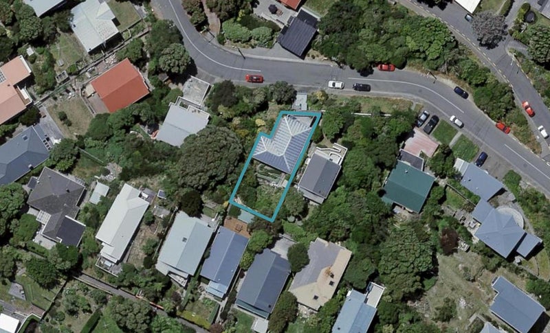 111 Te Anau Road, Hataitai, Wellington - Carousel 1