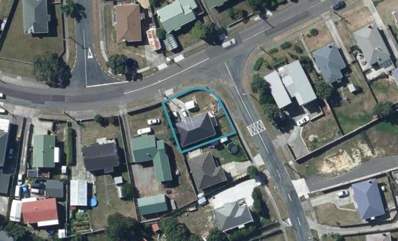 27 Te Puke Street, Titahi Bay, Porirua - Carousel 1
