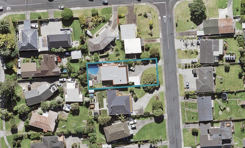 52 Manhattan Heights, Glendene, Auckland - Carousel 1