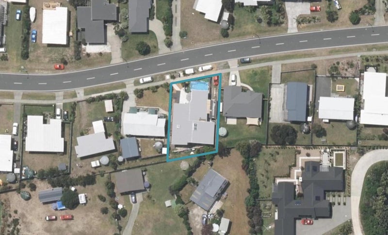 34 Seabreeze Road, Mangawhai Heads, Mangawhai - Carousel 1
