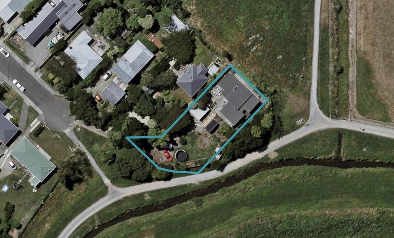 31 TITOKI RD, Raumati Beach, PARAPARAUMU - Carousel 1