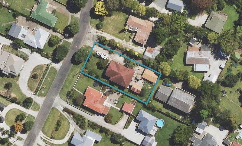 15 Pine Street, Mangapapa, Gisborne - Carousel 1