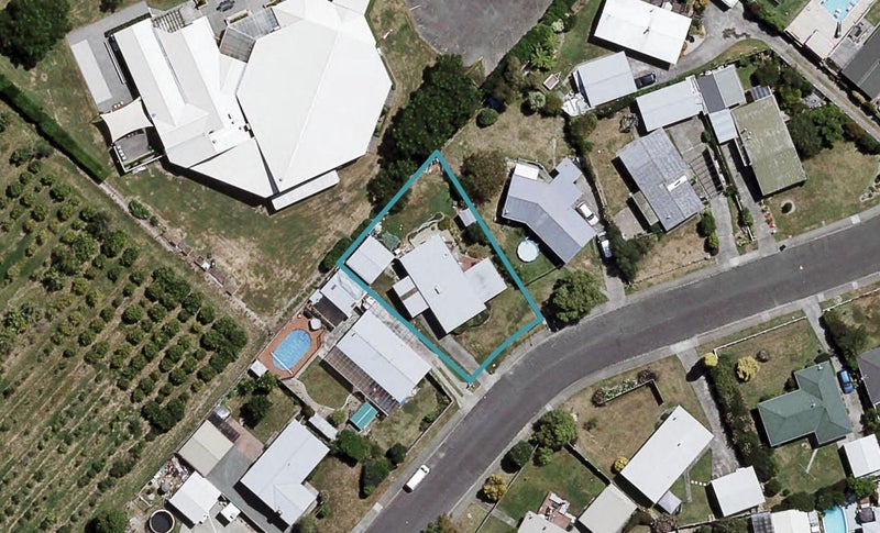 12 Valerie Street, Clive, Clive - Carousel 1