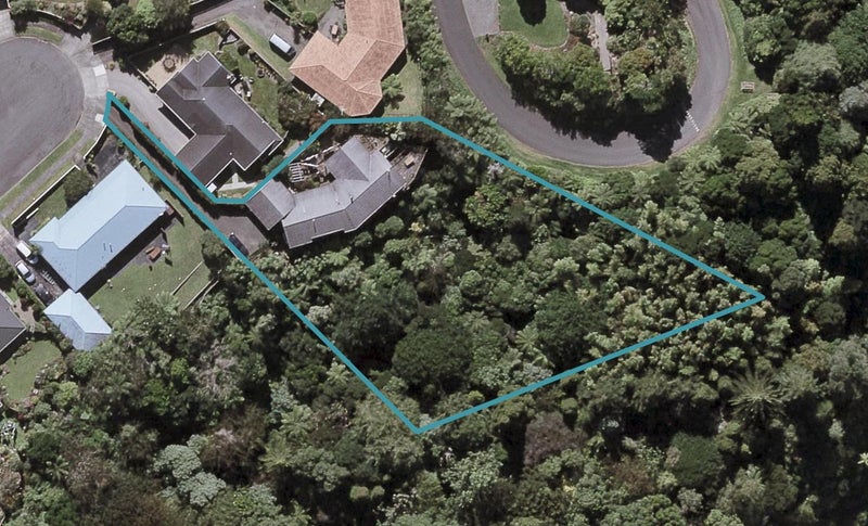 12A Boulevard Drive, Merrilands, New Plymouth - Carousel 1