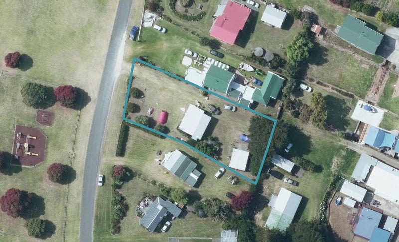 12 Pohutukawa Drive, Mahia, Māhia - Carousel 1