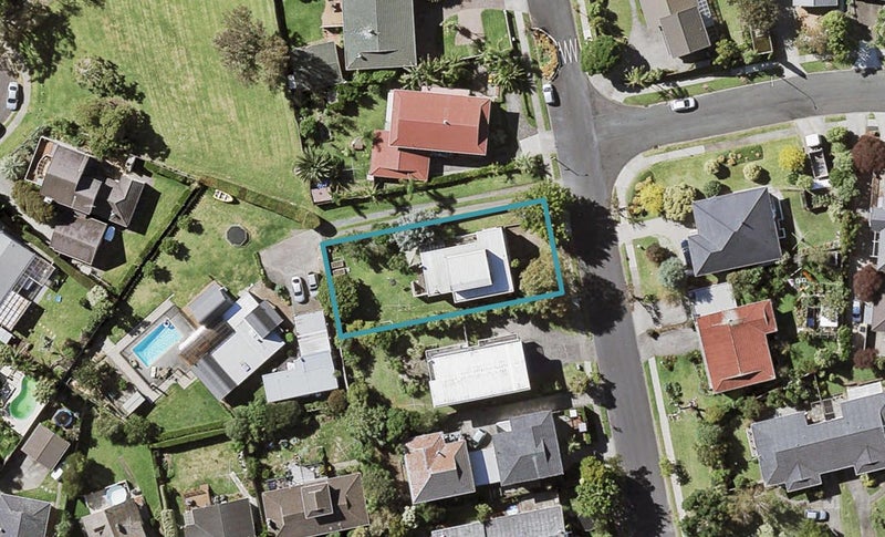 8 Treeway, Sunnyhills, Auckland - Carousel 1
