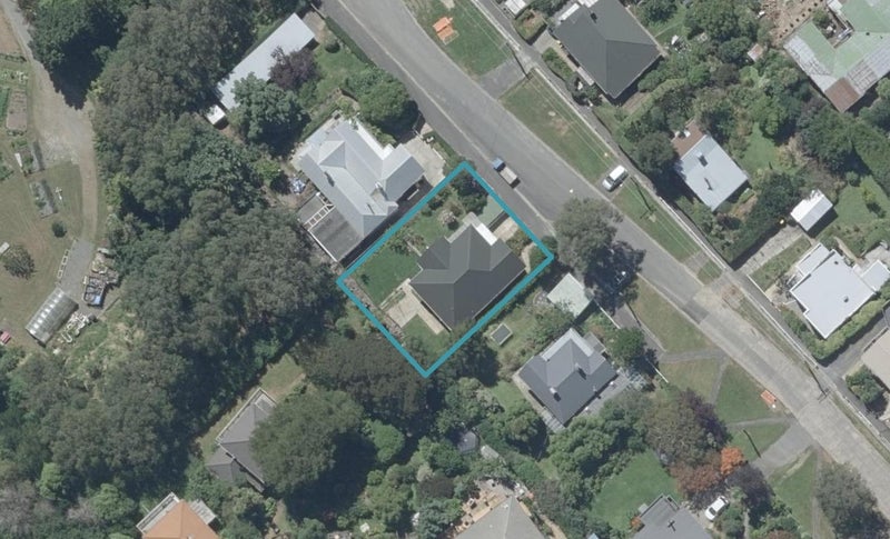 6 Dalmeny Street, North East Valley, Dunedin - Carousel 1