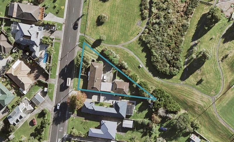 3/40 Griffen Park Road, Mount Roskill, Auckland - Carousel 1