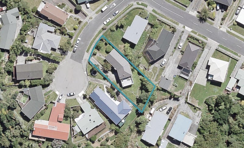 1 Peach Tree Grove, Maungaraki, Lower Hutt - Carousel 1