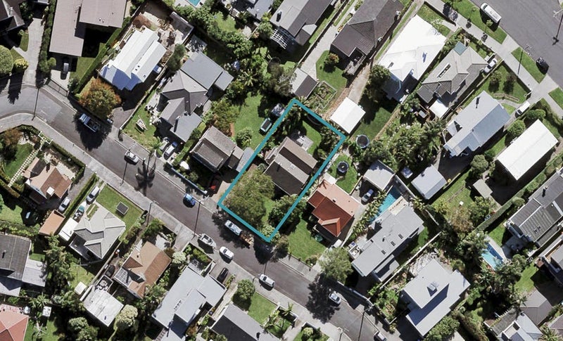 9 Tirotai Crescent, Westmere, Auckland - Carousel 1