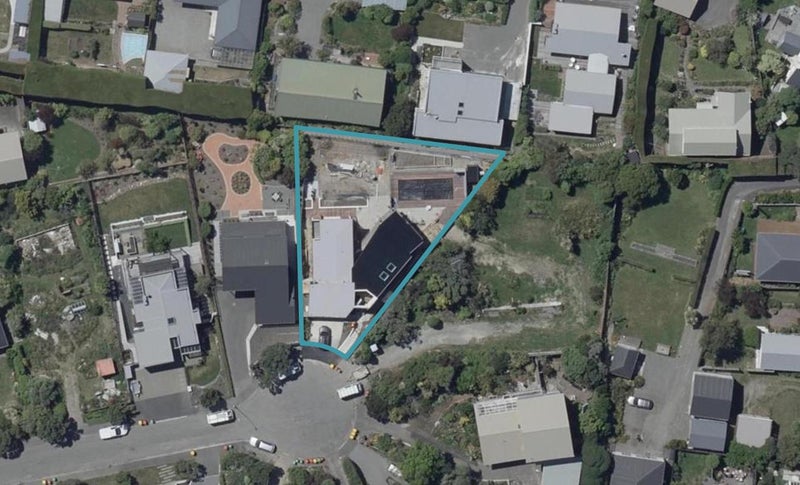 15 Hilltop Lane, Mount Pleasant, Christchurch - Carousel 1