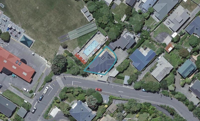 3 Aplin Terrace, Ngaio, Wellington - Carousel 1