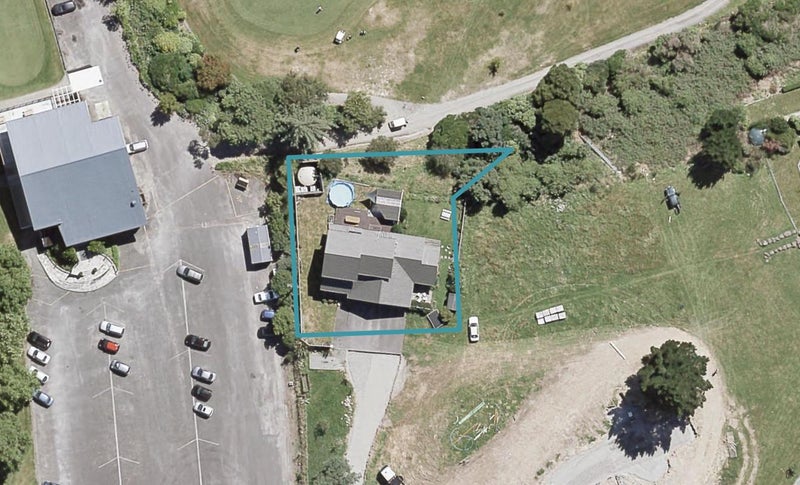 1 Halcyon Crescent, Te Marua, Upper Hutt - Carousel 1
