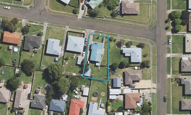 39 Cavendish Crescent, Outer Kaiti, Gisborne - Carousel 1