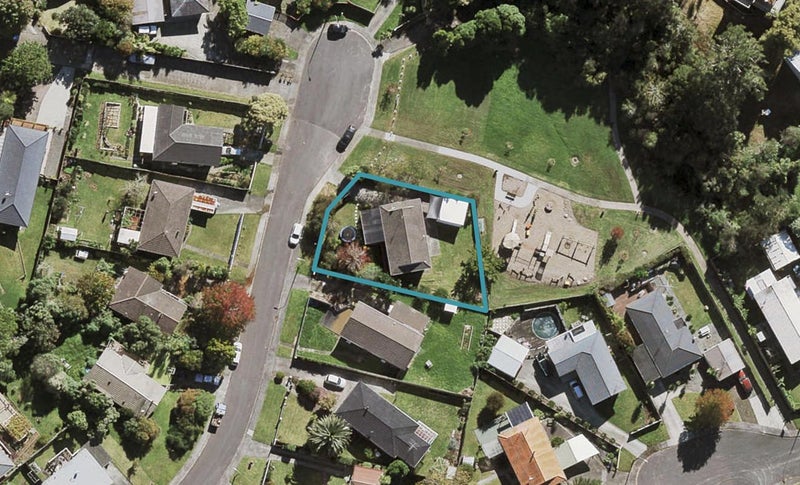 5 Wanita Place, Totara Vale, Auckland - Carousel 1