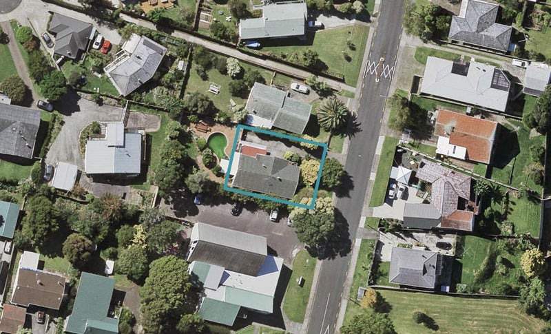 69 Udys Road, Pakuranga, Auckland - Carousel 1