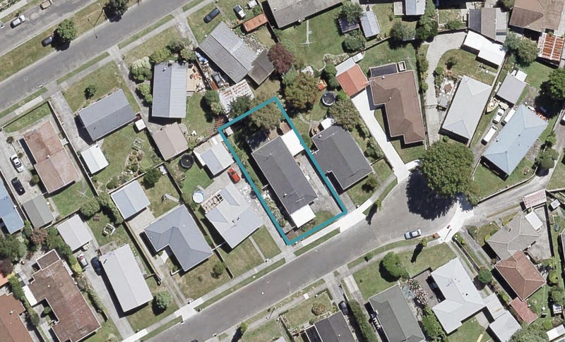 1/15 HARVARD GR, Totara Park, Upper Hutt - Carousel 1