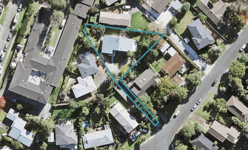 16 Corric Hill, Torbay, Auckland - Carousel 1