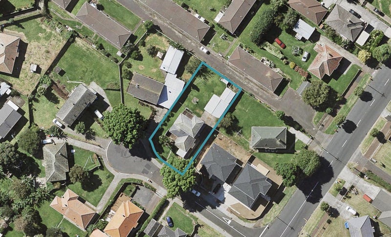 8 Te Hana Road, Panmure, Auckland - Carousel 1