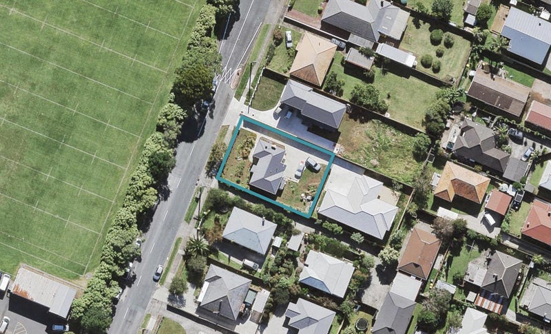 61 Archibald Road, Kelston, Auckland - Carousel 1