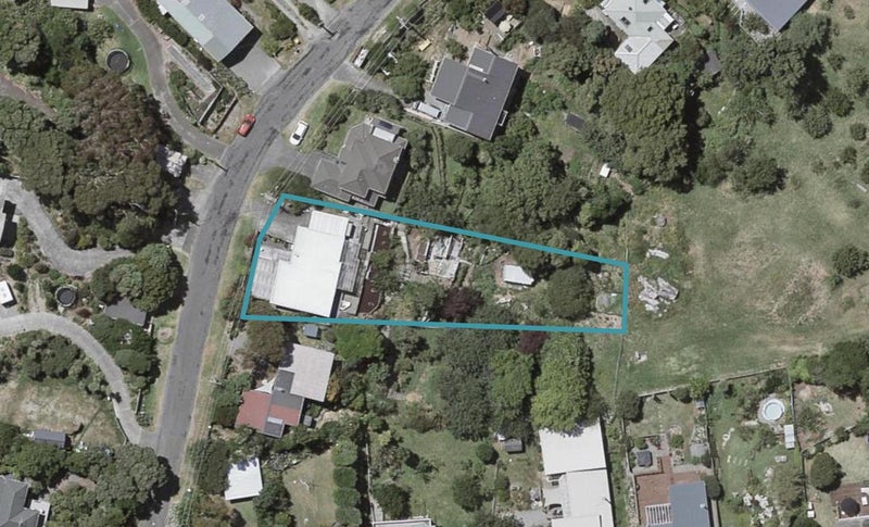 31 Forest Road, Raumati South, Paraparaumu - Carousel 1