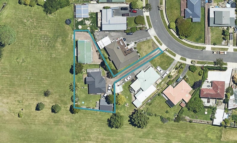 11 JOHNSTON CRESCENT, SPRINGFIELD, Rotorua - Carousel 1
