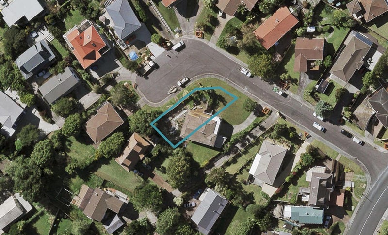 14B Tableau Place, Totara Vale, Auckland - Carousel 1