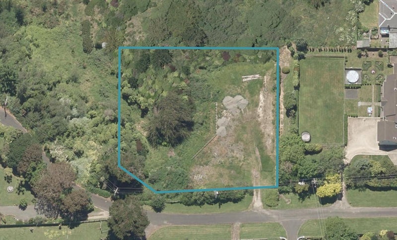 25 Shakespeare Road, Bastia Hill, Whanganui - Carousel 1