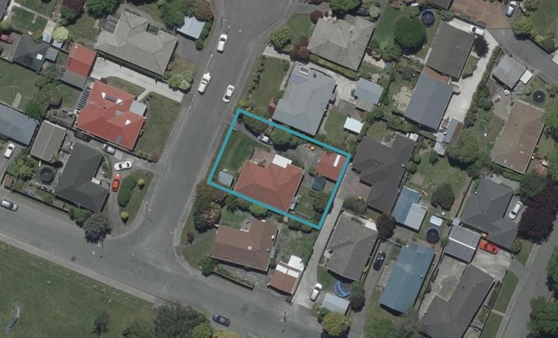 4 Coronado Place, Broomfield, Christchurch - Carousel 1