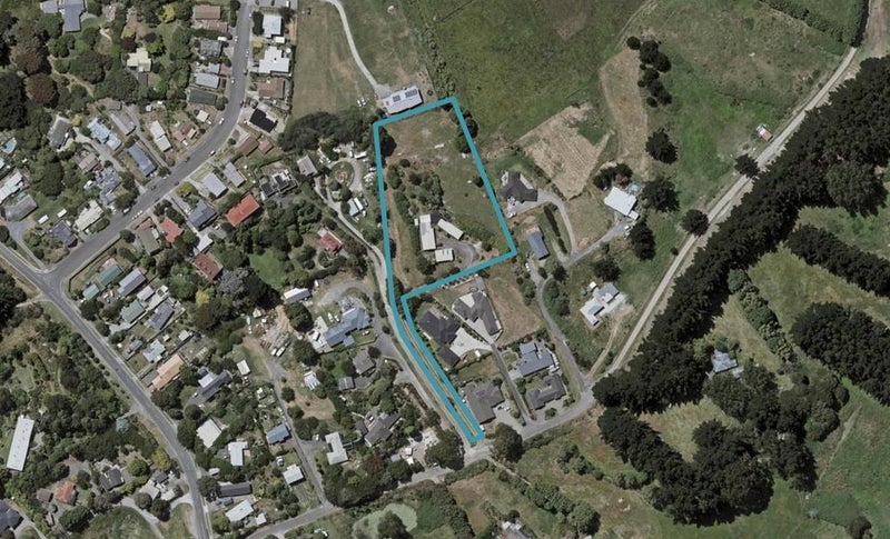 25 Tieko Street, Otaihanga, Paraparaumu - Carousel 1