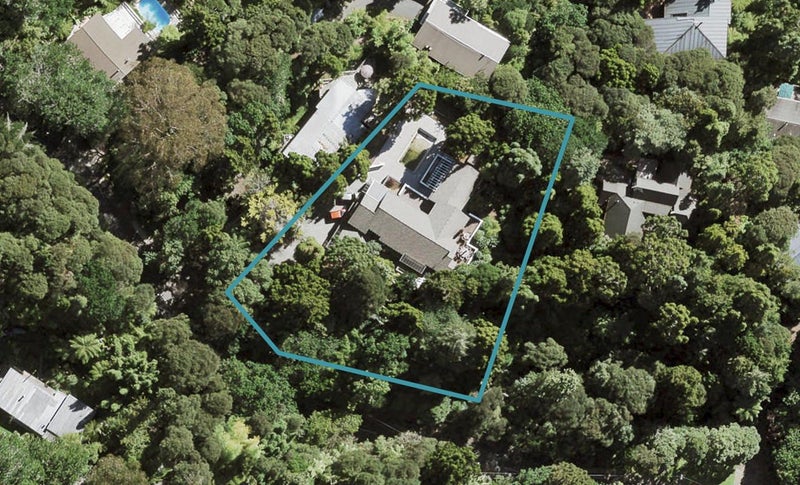 153 Konini Road, Titirangi, Auckland - Carousel 1