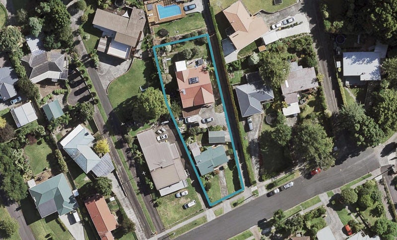 2/36 Arthur Road, Hillpark, Auckland - Carousel 1