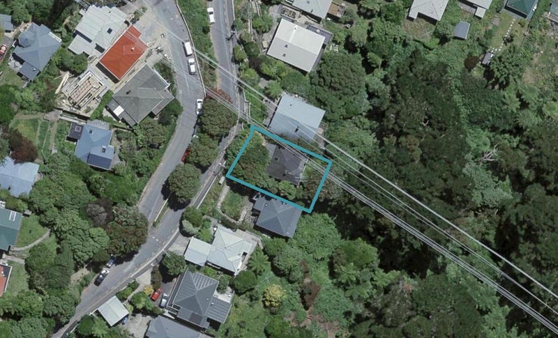 37 Mortimer Terrace, Aro Valley, Wellington - Carousel 1