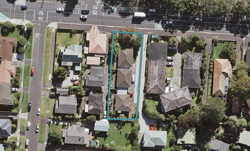 2/168 Onewa Road, Northcote, Auckland - Carousel 1