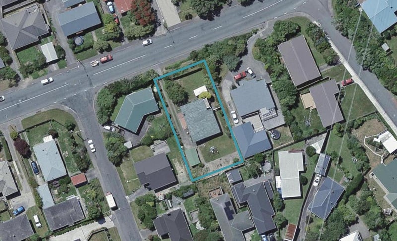 52 Horokiwi Road West, Newlands, Wellington - Carousel 1