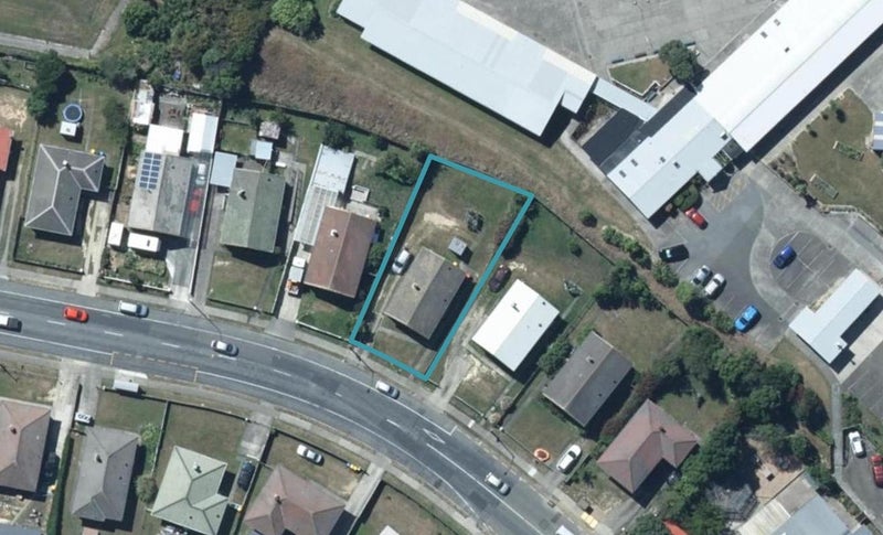 378 Warspite Avenue, Waitangirua, Porirua - Carousel 1