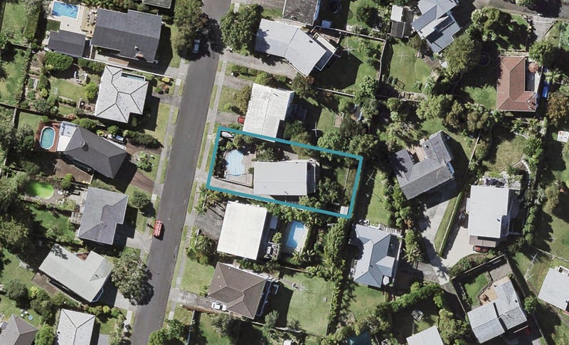 7 Ravenwood Drive, Forrest Hill, Auckland - Carousel 1