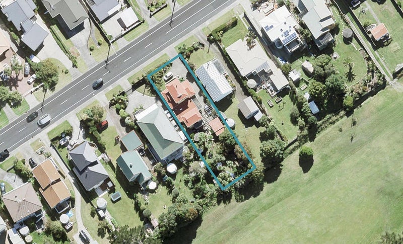 1355 Whangaparaoa Road, Army Bay, Whangaparaoa - Carousel 1