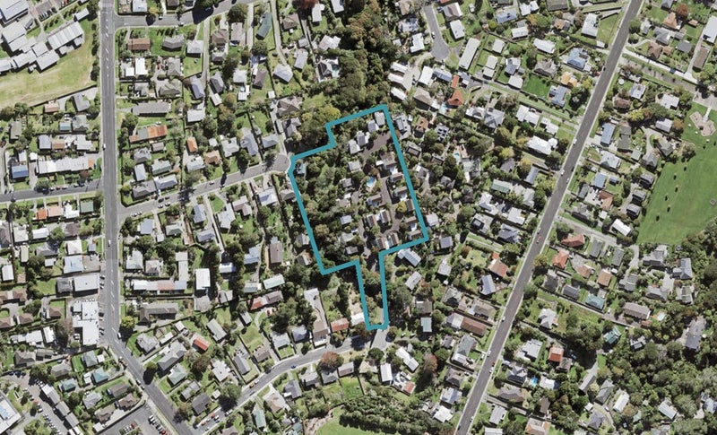 11/24 Beswick Place, Birkdale, Auckland - Carousel 1