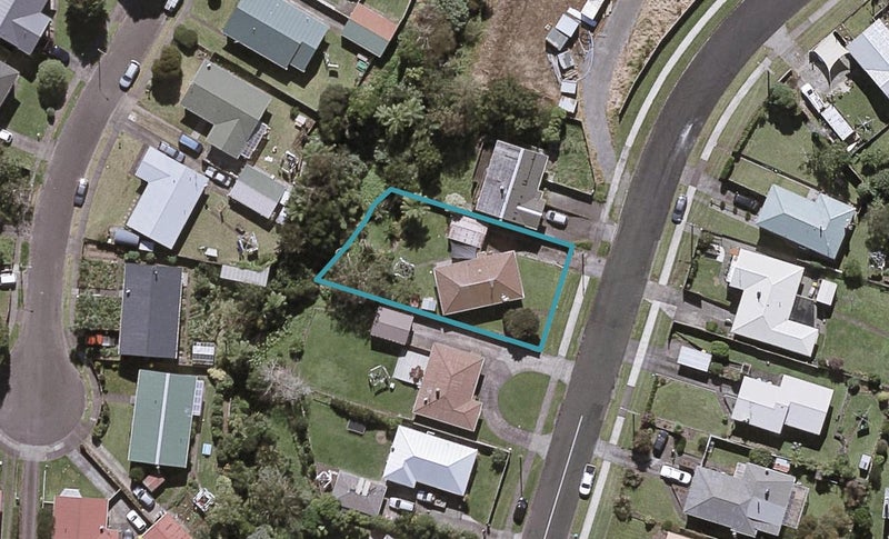 10 Oranga Street, Marfell, New Plymouth - Carousel 1