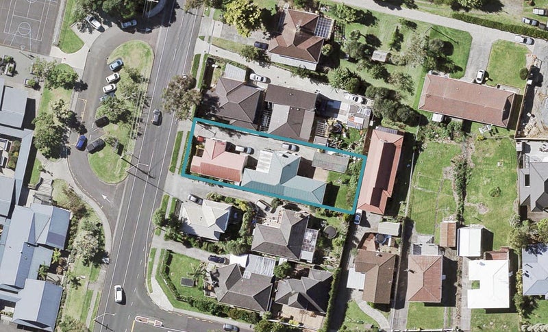 2/258 Bucklands Beach Road, Bucklands Beach, Auckland - Carousel 1