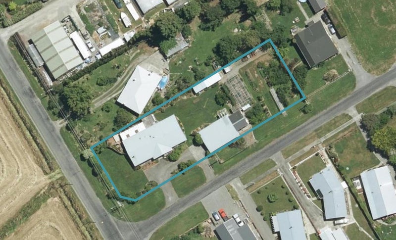 30 Vickerman Street, Grovetown, Blenheim - Carousel 1