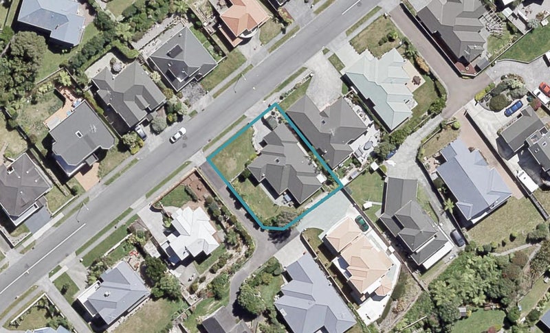 88 Redvers Drive, Belmont, Lower Hutt - Carousel 1
