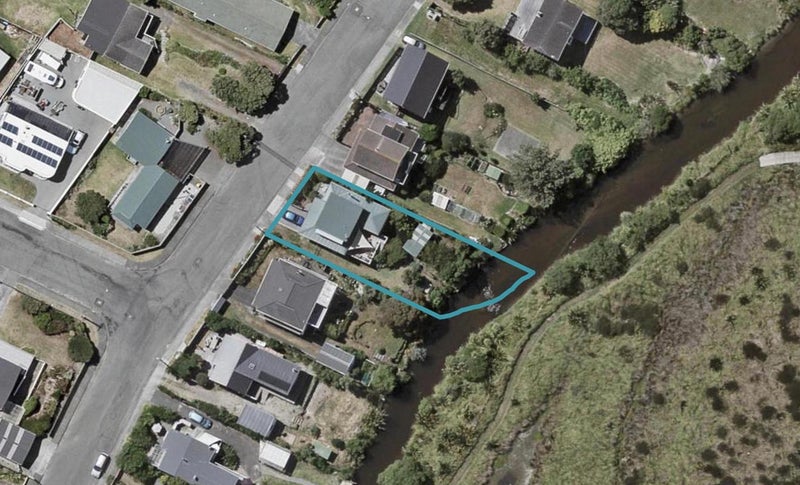 14 Moana Street, Otaki Beach, Otaki - Carousel 1