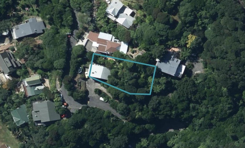 70 Cluny Road, Plimmerton, Porirua - Carousel 1